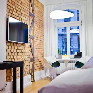 apartament-centrum-hga-garbary.poznan-hotels.com/